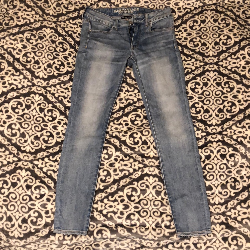 Women’s American Eagle Skinny Jean